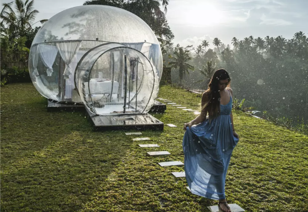 inflatable tent looks like bubble